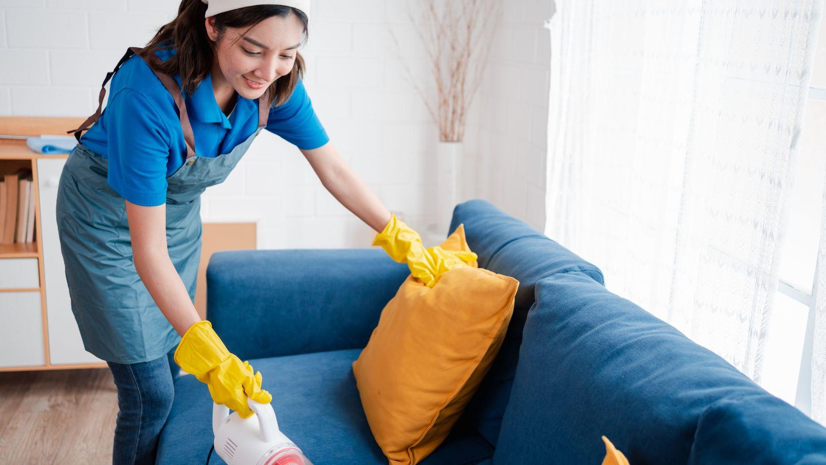 home cleaning methods, room cleaning tips, daily cleaning routines, housekeeping essentials, professional cleaning services, best cleaning techniques, home hygiene tips, spotless home cleaning, cleaning schedule ideas, effective house cleaning